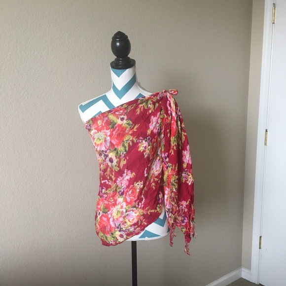 Light scarf-Multicolored red floral with fringe - Picture 3 of 5